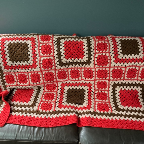 Vintage Crochet Blanket (68 X 90”) - Picture 2 of 9